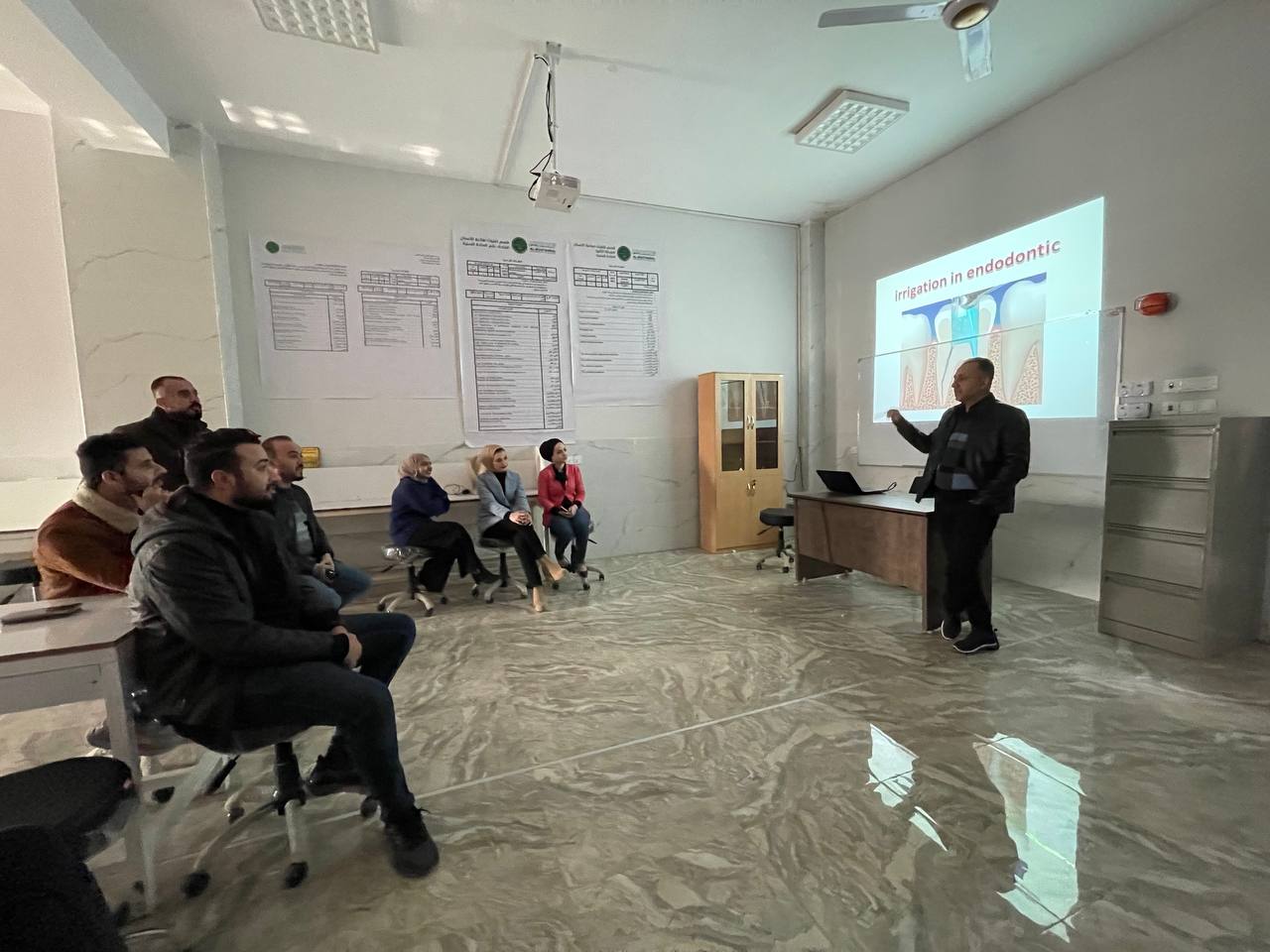 أقامة سمنار علمي بعنوان Irrigation in endodontic في قسم طب الأسنان