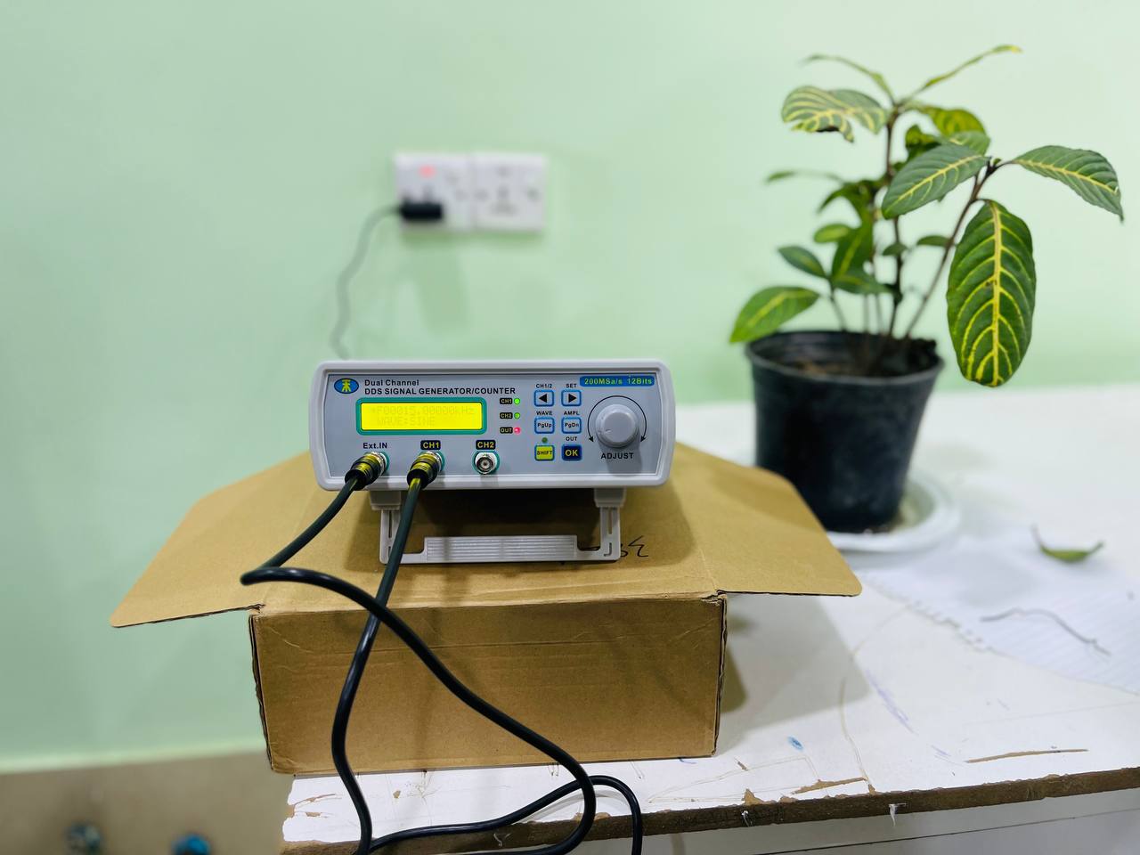 مساهمه متميزه في تقديم  جهاز     قfunction generato