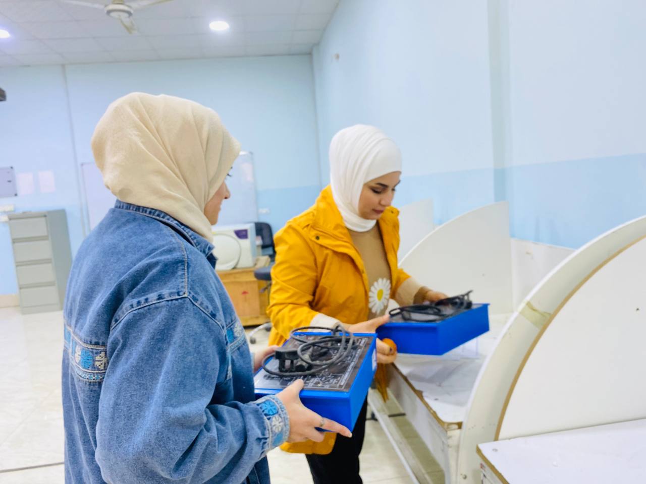 تهيئه مختبر نظم الاتصالات الطبية 