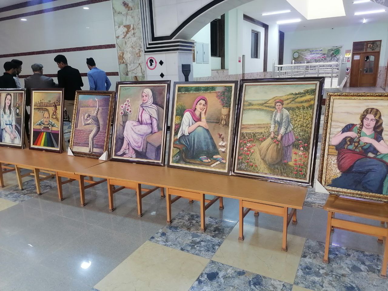 يقيم قسم تقنيات الاجهزه الطبيه  معرض فني بمشاركه الطلبة