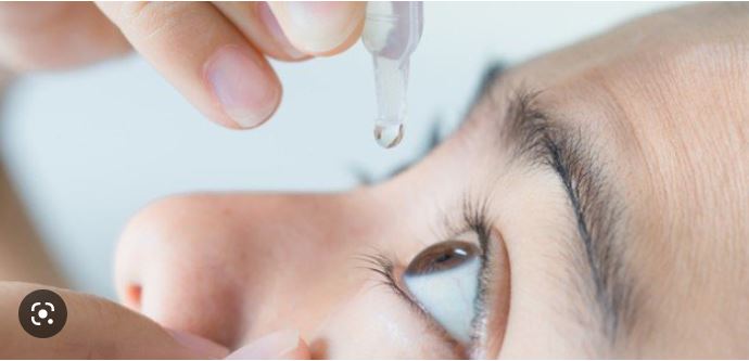 مقالة علمية للتدريسي م.م مروان هشام محمد بعنوان (استعمال قطرة الدموع الاصطناعية في جفاف العين)  