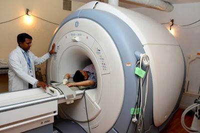 حلقة نقاشية بعنوان "تقنيات التصوير الطبي"