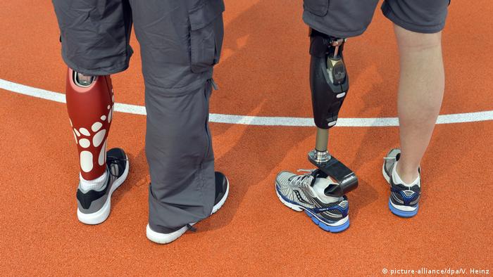 حلقة نقاشية  "الاطراف الصناعية"