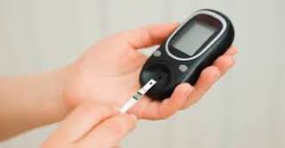 حلقة نقاشية"  جهاز قياس السكر"