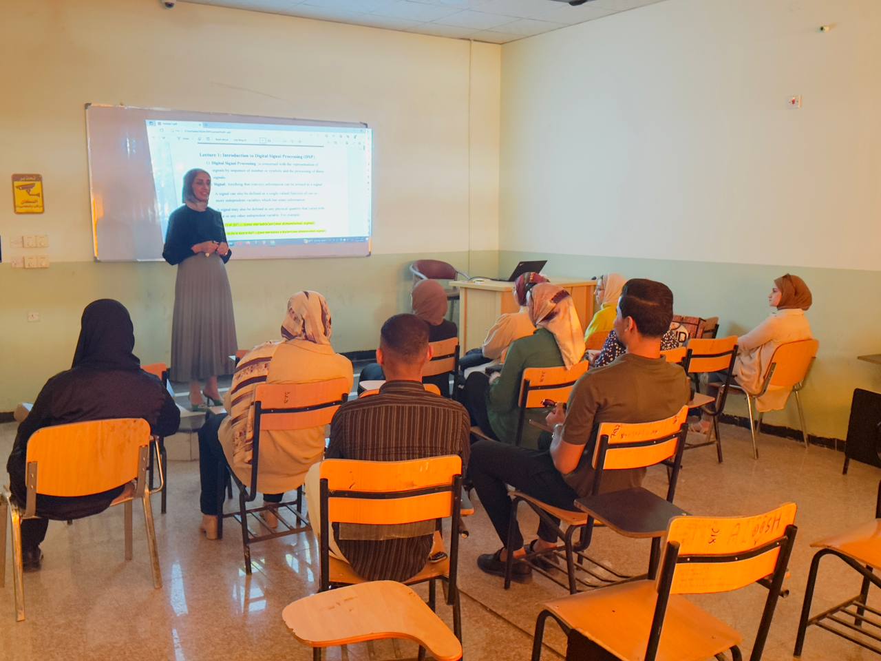 ورشة "Introduction to Digital Signal Processing /Type of Signal"