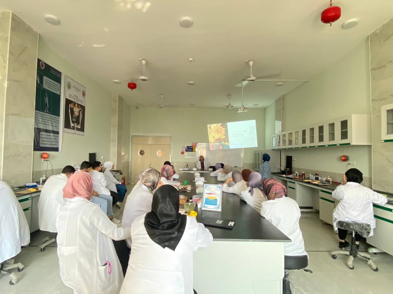 ندوة بعنوان ( رسم دزاين الكروم كوبلت ) 