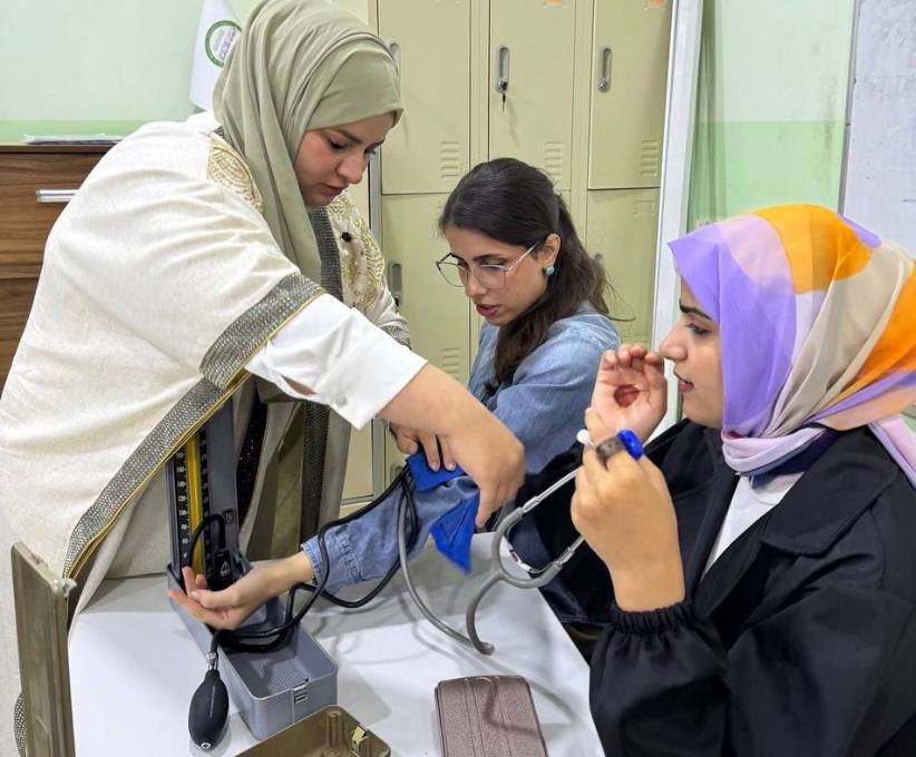 " ورشة تعليمية حول صيانة جهاز قياس الضغط "