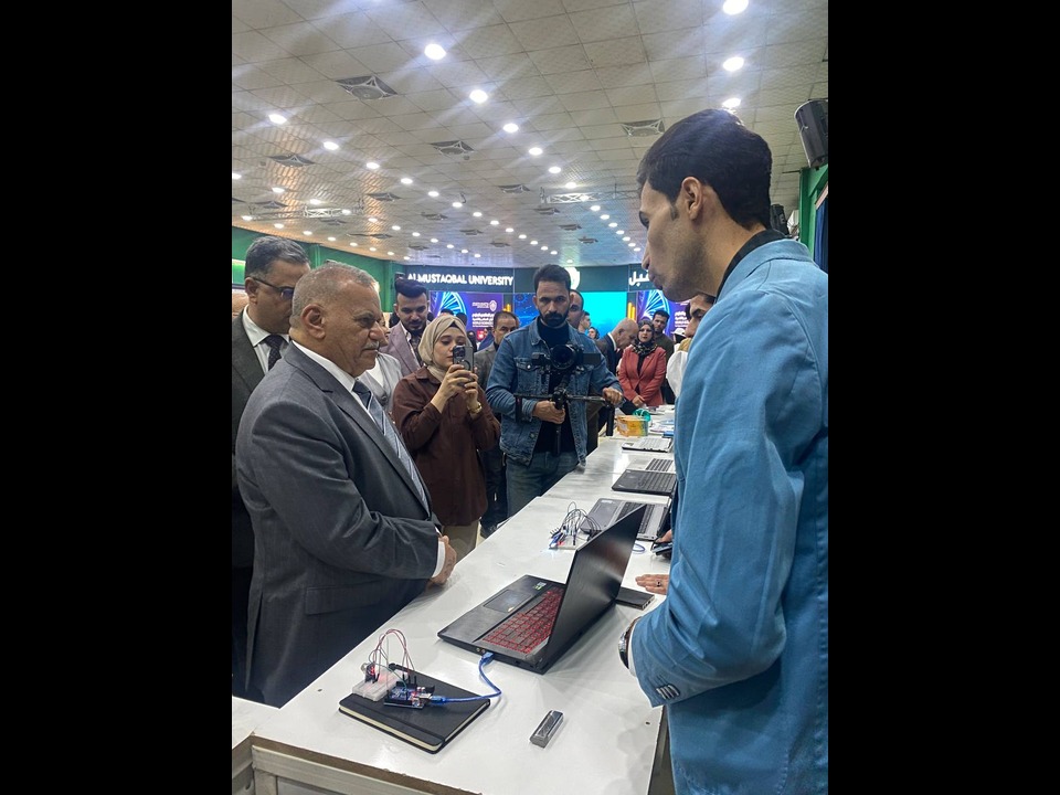 طلبة قسم الأنظمة الطبية الذكية يشاركون في اليوم العالمي للعلوم من أجل التنمية والسلام بمشروع بعنوان "حساس الغاز مع بزر باستخدام تقنية الأردوينو" 