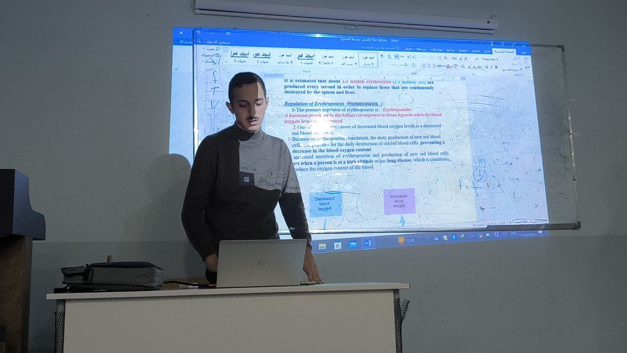 .مشاركة احد طلبة قسم تقنيات المختبرات الطبية في المحاضرات الاسبوعية