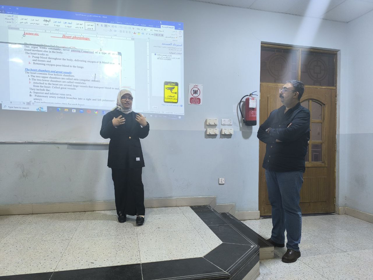 مشاركة احد طلبة قسم تقنيات المختبرات الطبية في المحاضرات الاسبوعية للمرحلة الثانية