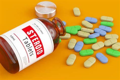 مقالة علمية للتدريسي د. علي حسين حمزة النصراوي بعنوان (استخدام أدوية الستيرويدات لعلاج الزوائد اللحمية في الأنف)