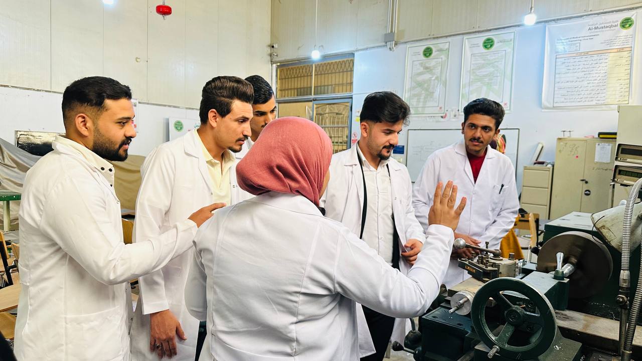 ورشة لطلاب المرحلة الثانية عن الخراطة