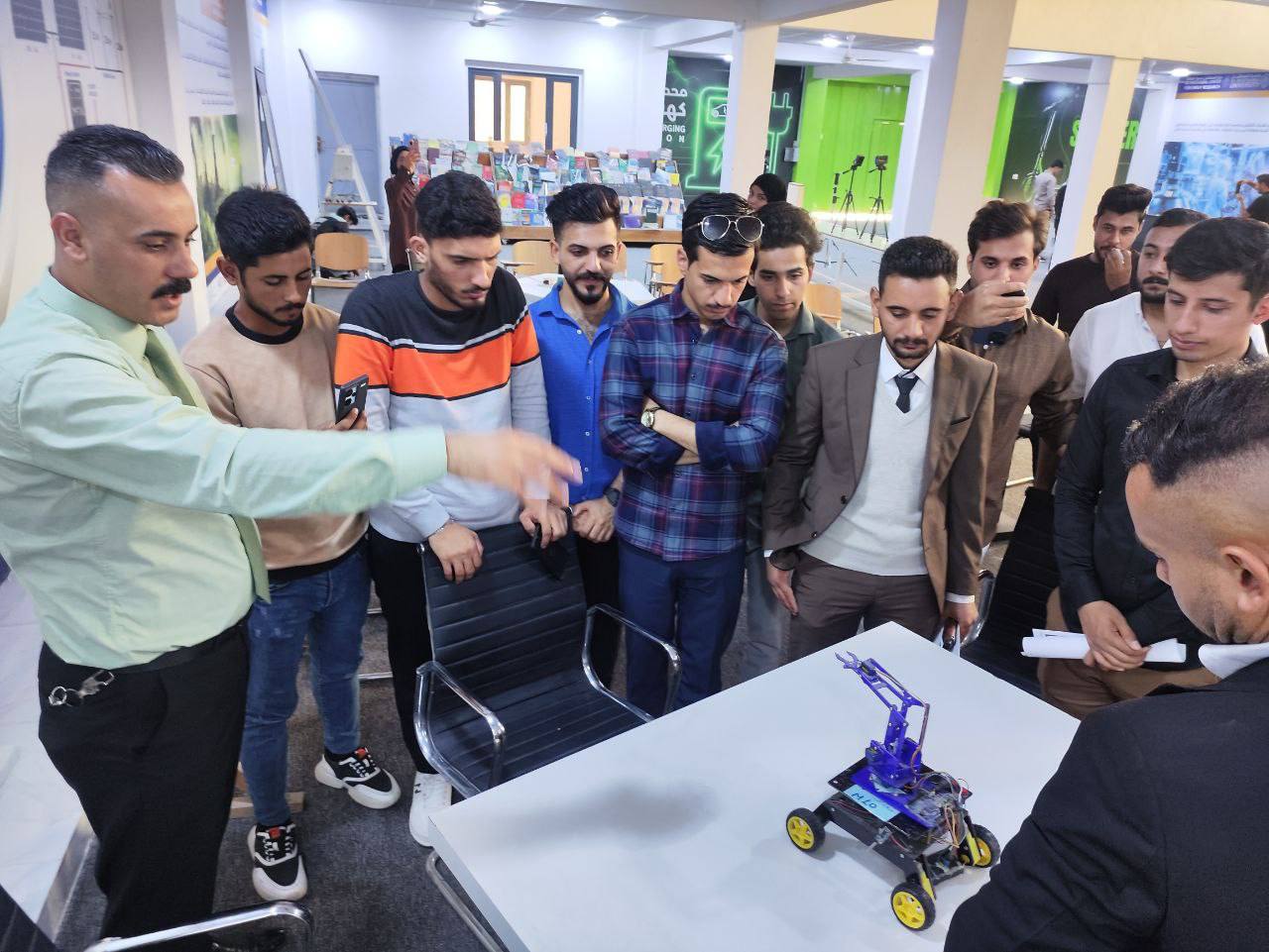 زيارة طلبة الامن السيبراني المرحلة الثانية مركز بحوث الطاقة في جامعة المستقبل  