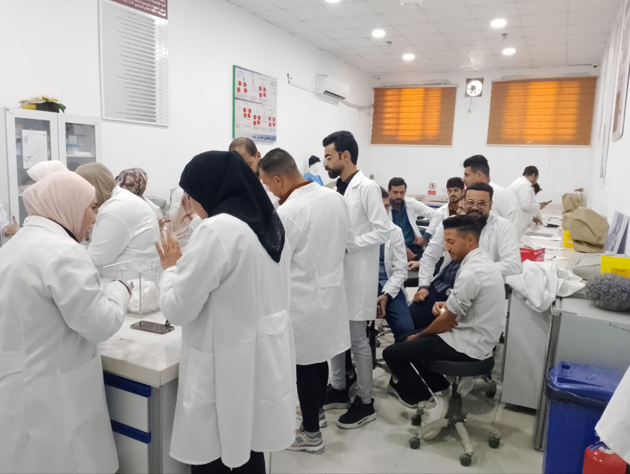 قسم تقنيات قسم تقنيات المختبرات الطبية في كلية التقنيات الصحية والطبية بجامعة المستقبل يقيم ورشة عمل بعنوان اختبار كومبس 