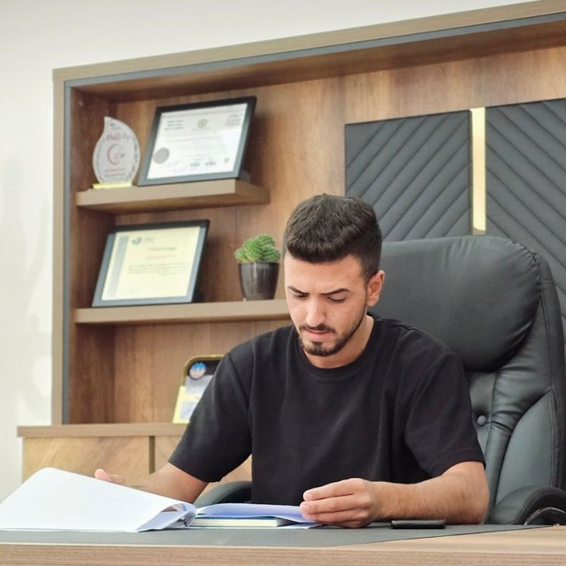 قصيدة شعرية بعنوان - أميرتي-  للطالب عبدالله علي خلف.            