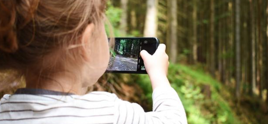 مقالة علمية للتدريسية ( م.م سجى جواد عبيد ) بعنوان "" اضرار الهاتف على صحة  الاطفال ""