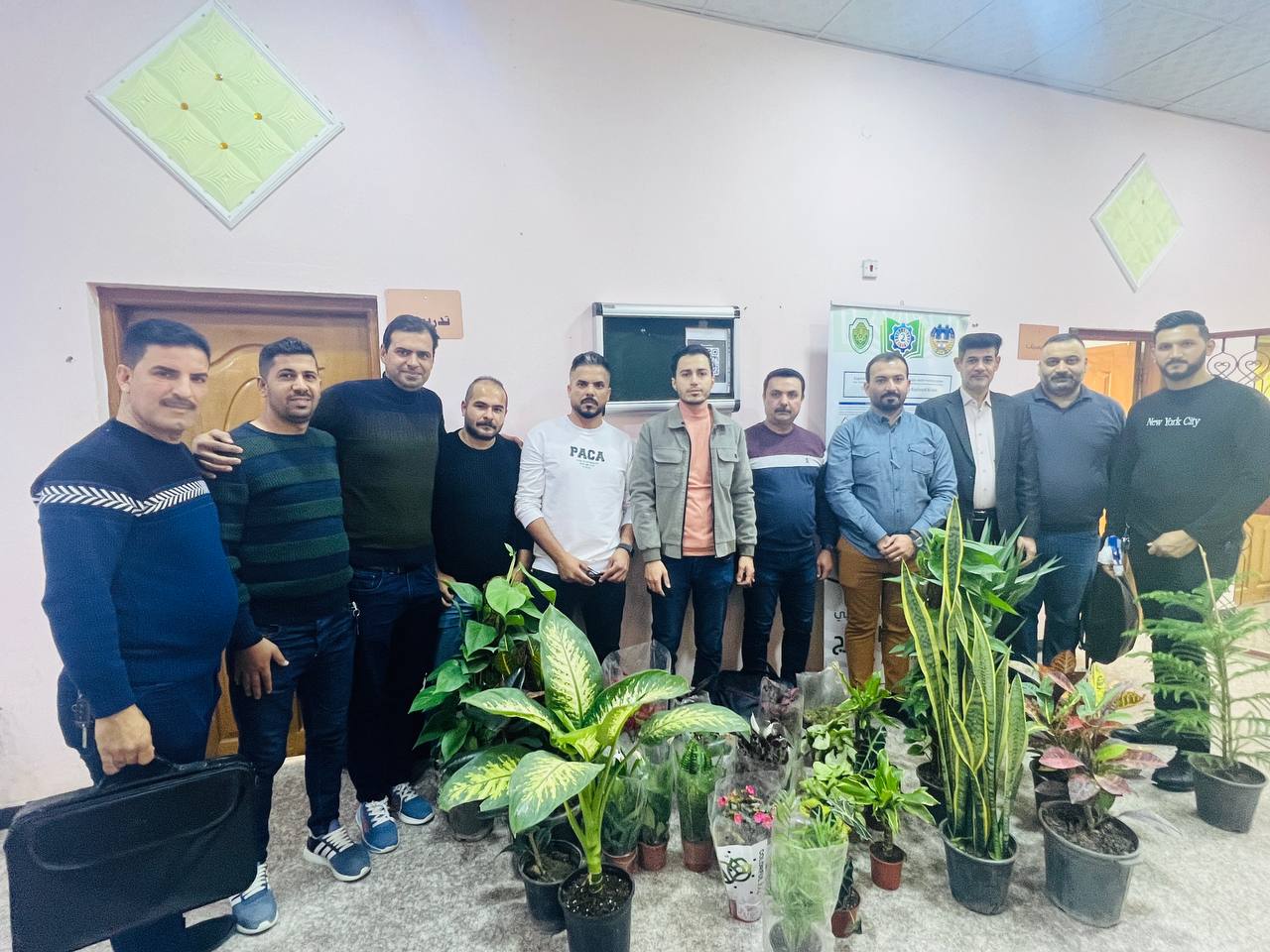 زراعة النباتات الظلية في اروقة جامعة المستقبل 