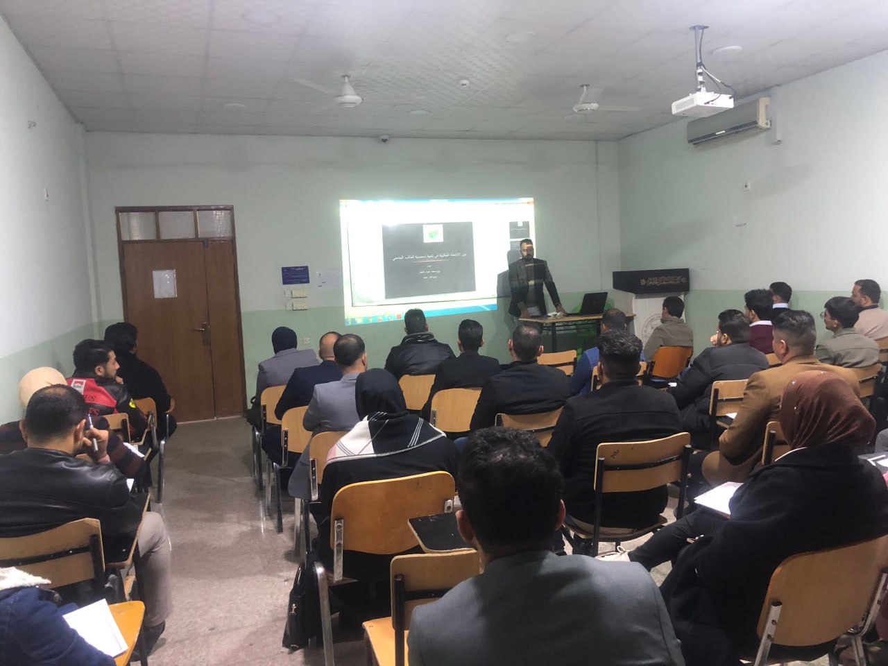 دور الانشطة الطلابية في تنمية شخصية الطالب الجامعي 