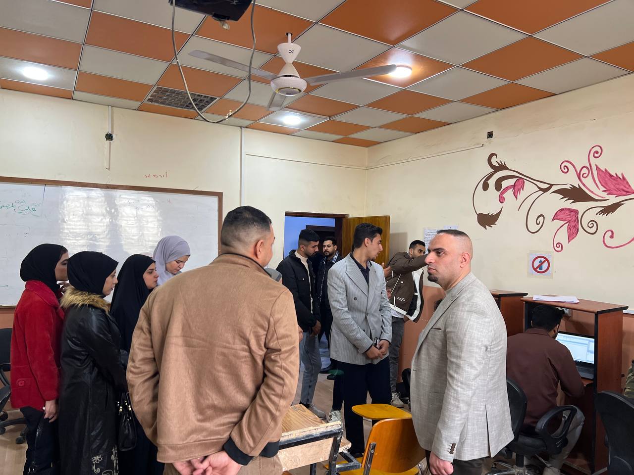 زيارة علمية للاطلاع على مختبرات الأنظمة الطبية الذكية في جامعة القادسية