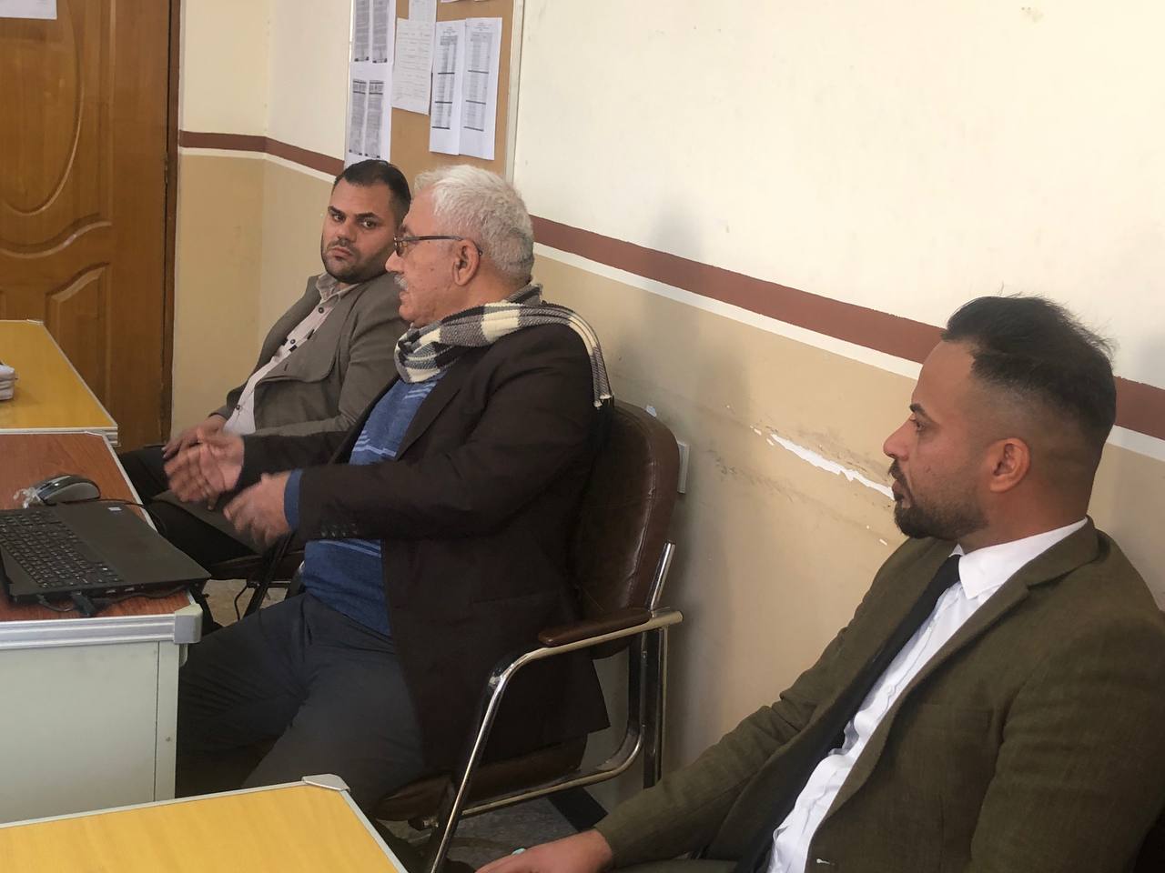   حلقة حوارية