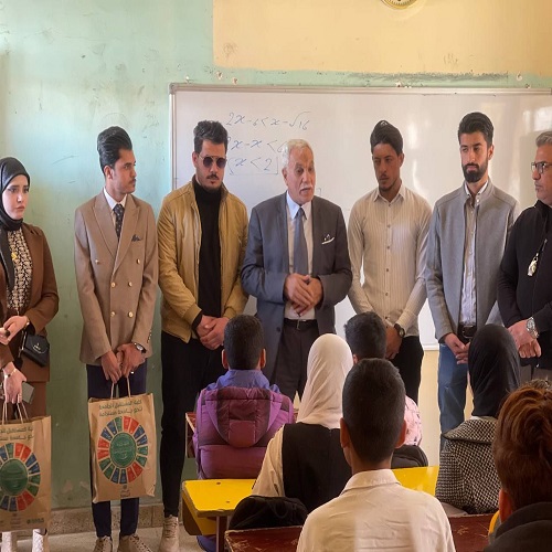 The Anesthesia Techniques Department visited a school and provided health advice and highlighted the importance of hygiene and vaccinations