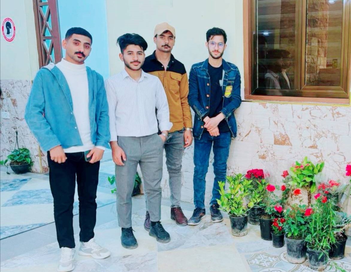 مبادرة زراعة الأزهار والأشجار الطبيعية في قسم هندسة تقنيات الأجهزة الطبية: خطوة نحو بيئة تعليمية مستدامة