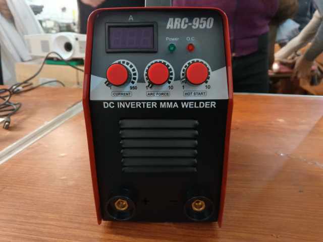 تجهيز الورش الهندسية بأجهزة لحام متطورة 