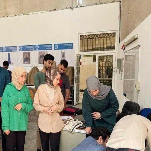 صب قوالب الخرسانة