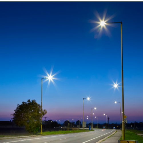 إضاءة الطرق: أهمية وتصميم وتأثيرات