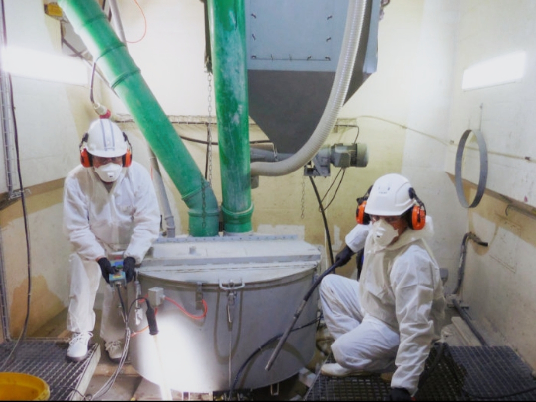  Dr. Malik Mustafa Mohammed, Head of department.           Chemical Waste Treatment Methods.