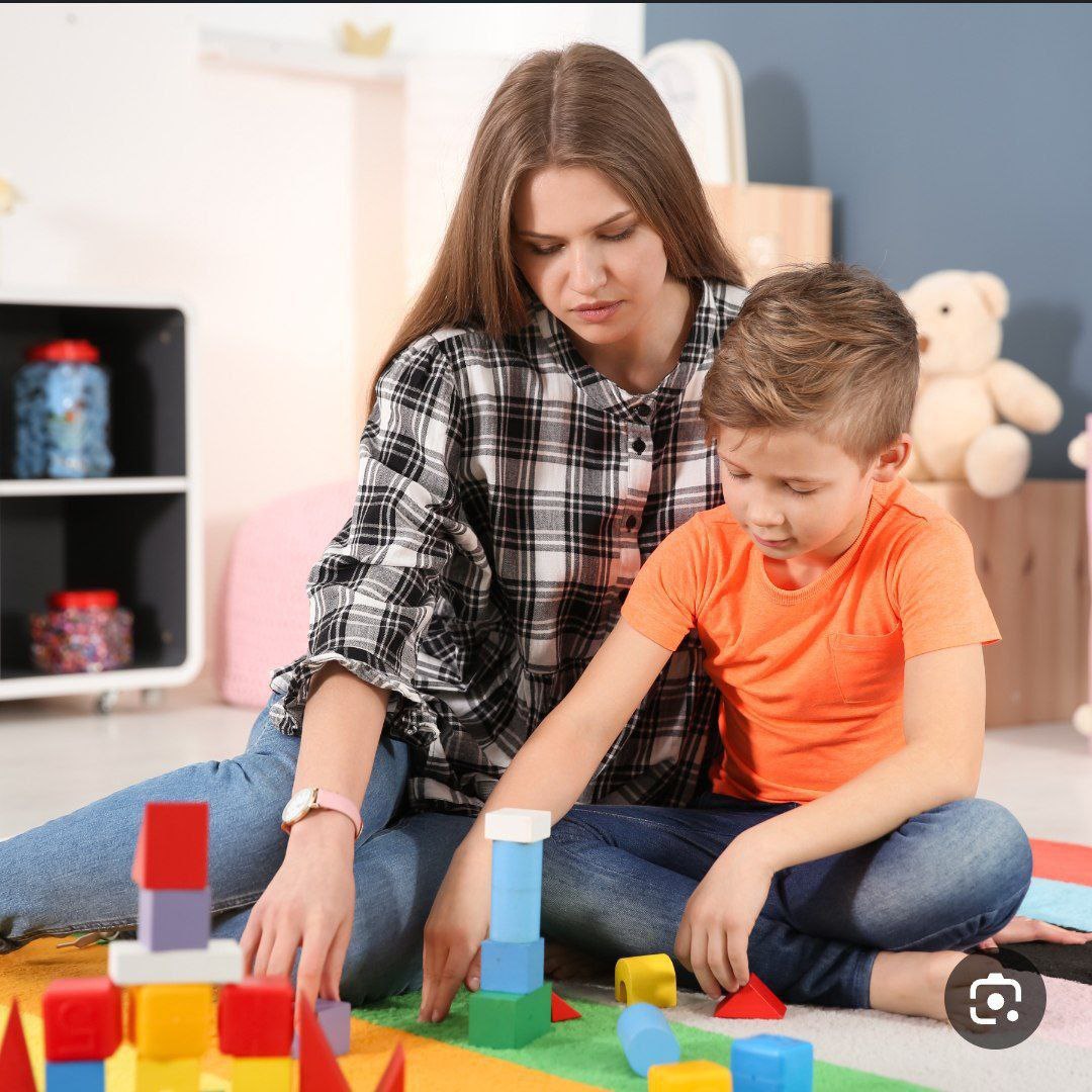 مقالة علمية بعنوان "اضطراب طيف التوحد" للطالبة (علياء شاكر صلال) جامعة المستقبل-كلية العلوم-قسم علوم الفيزياء الطبية- المرحلة الثالثة_كروبJ وبأشراف (م.م علي جعفر عبيد)