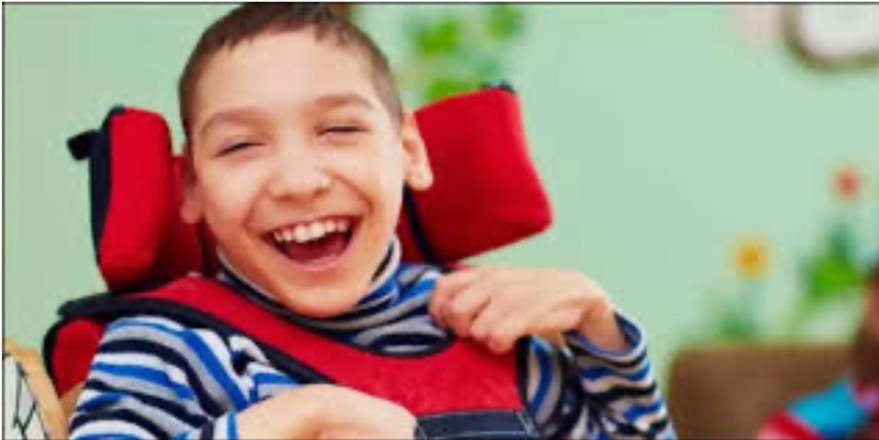 مقالة علمية للمعيدة (بنين معن كريم ) بعنوان " شلل الاطفال "