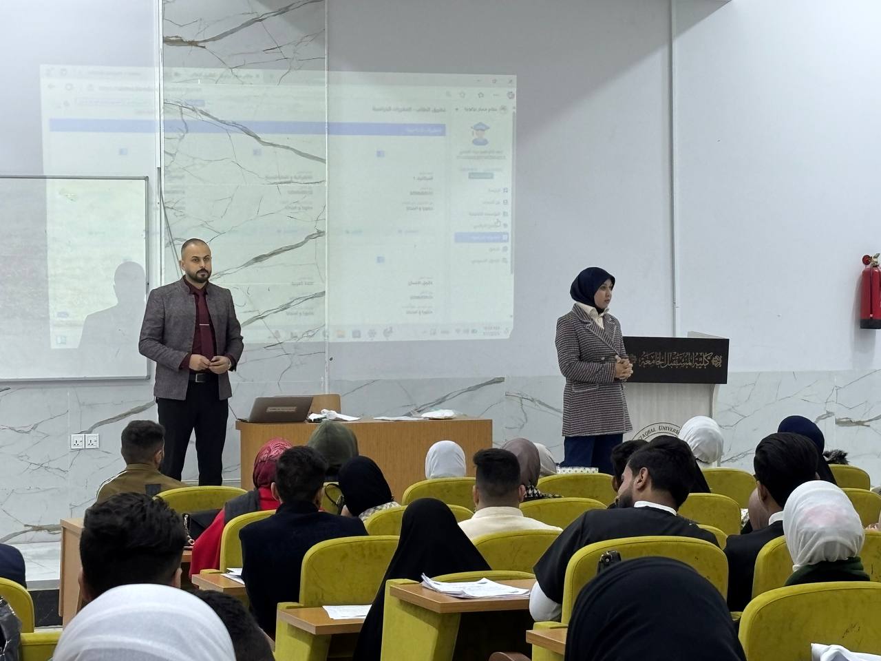 مشاركة مقرر قسم علوم الحياة في الدورة التدريبية حول " تطبيق مسار بولونيا لطلبة المرحلة الاولى " قسم الفيزياء الطبية.