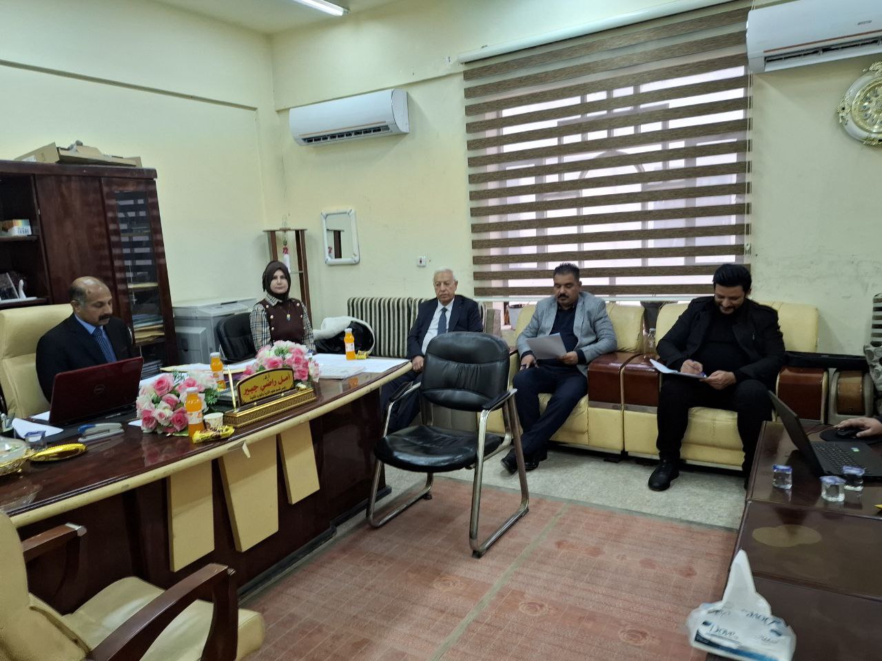 تدريسي في قسم تقنيات المختبرات الطبية في كلية التقنيات الصحية والطبية بجامعة المستقبل يشارك في عضوية لجنة لجنة الامتحان الشامل الخاص بالدكتوراه بجامعة القاسم الخضراء