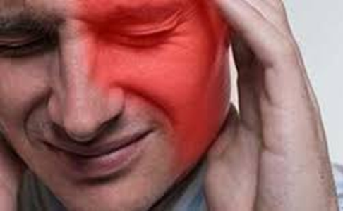 مقالة علمية للمعيدة حوراء صادق هاتف بعنوان(تأثير الشقيقة على العين).