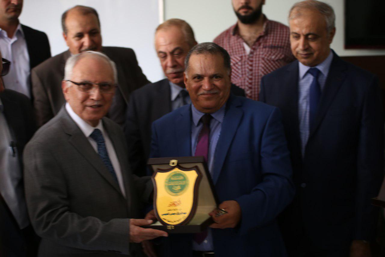 زيارة معالي وزير التعليم العالي لكلية المستقبل