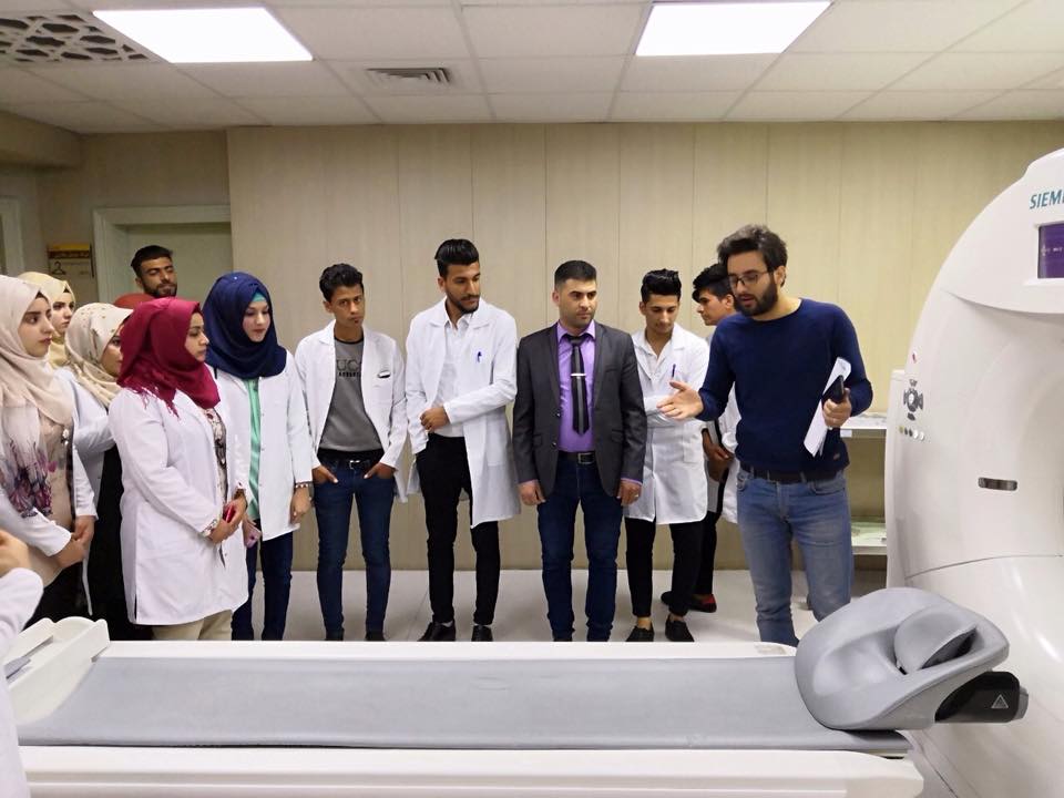 قسم الفيزياء الطبية في كلية المستقبل الجامعة يزور مستشفى الإمام زين العابدين في كربلاء