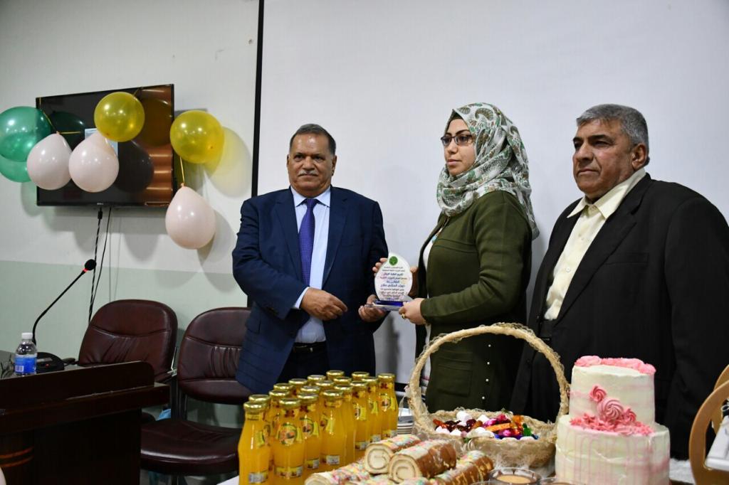 قسم الفيزياء الطبية في كلية المستقبل الجامعة يكرم طلبته الأوائل