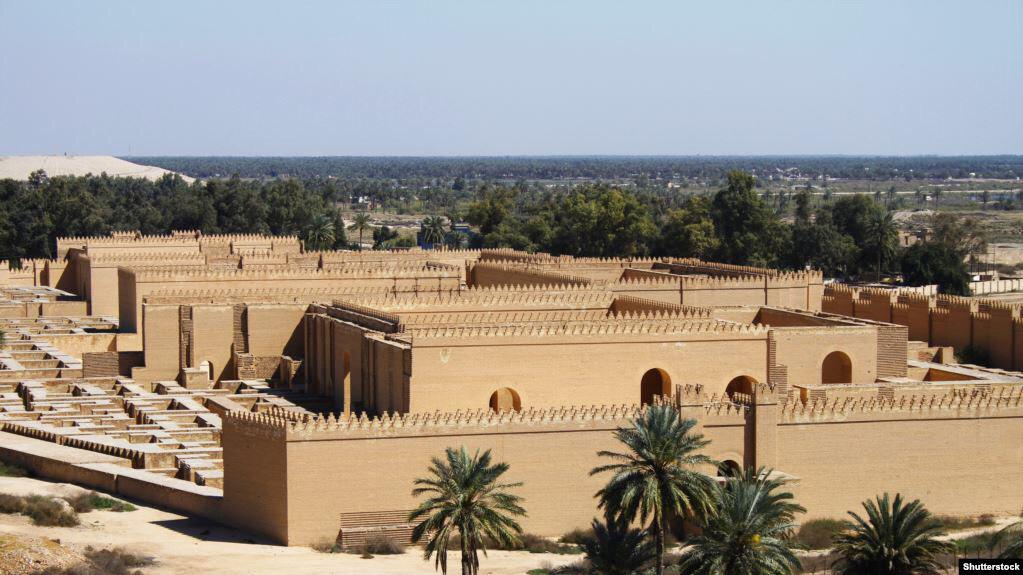 أعلنت جامعة بابل اكتشاف أقدم معبد في مدينة بابل الأثرية يعود تاريخه إلى نحو 1500 عام قبل الميلاد.