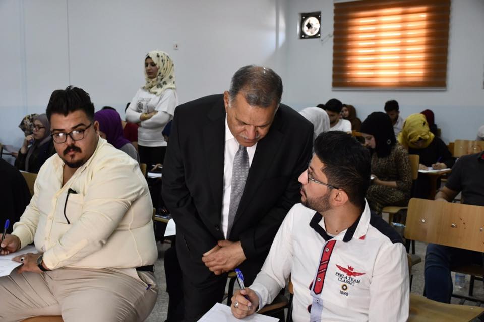 طلبة المرحلة الرابعة في كلية المستقبل الجامعة ..يؤدون الامتحانات التقويمية الوزارية ..