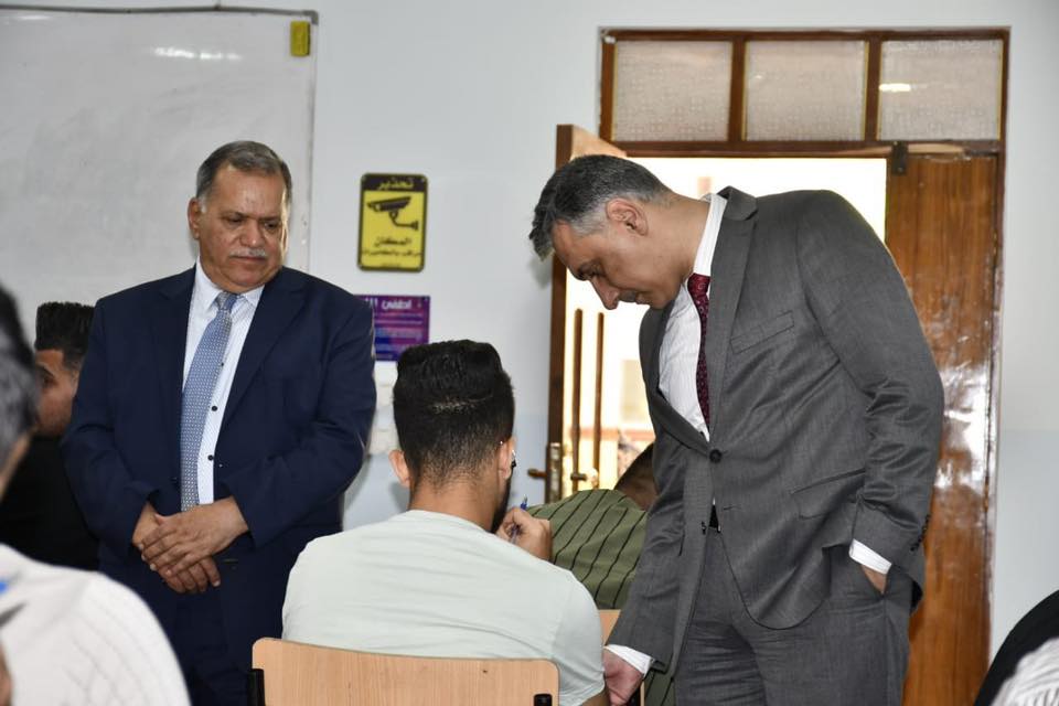 استمرار الامتحان التقويمي الوزاري للمرحلة الرابعة لاقسام كلية المستقبل الجامعة