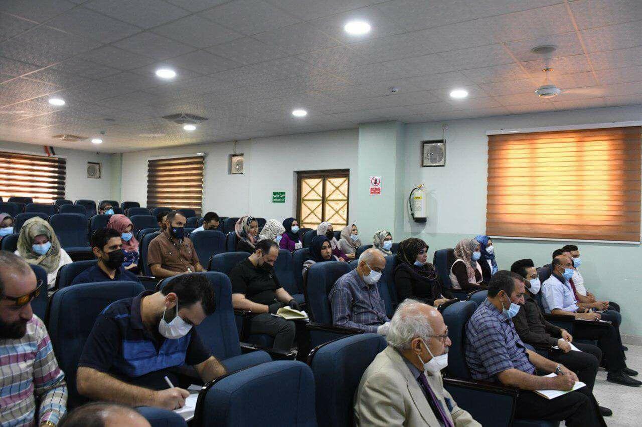 ترأس السيد عميد كلية المستقبل الجامعة الاستاذ المساعد الدكتور حسن شاكر مجدي اجتماعا لمنتسبي الكلية ومسؤولي الجودة في الاقسام ووحدة تكنولوجياالمعلومات والمختبرات 