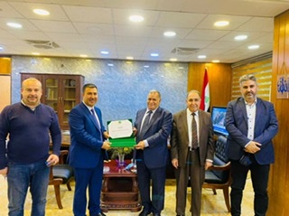 زار السيد عميد كلية المستقبل الجامعة كلية الهندسة في جامعة النهرين 