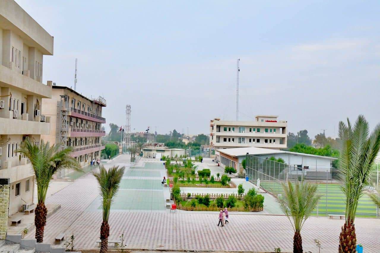 اعلان من كلية المستقبل الجامعة  على خريجي كلية المستقبل الجامعة الانضمام والتواصل معنا عبررابط  قناة التلكرام 