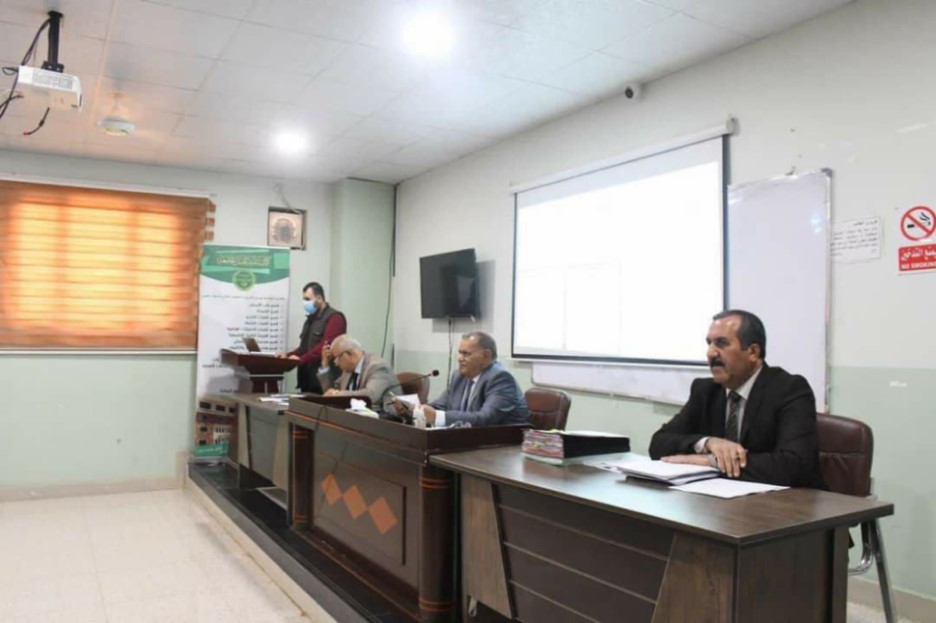 ترأس السيد عميد كلية المستقبل الجامعة الاستاذ المساعد الدكتور حسن شاكر مجدي اجتماع  مجلس الكلية يوم  الاثنين ٣٠ /١١ 