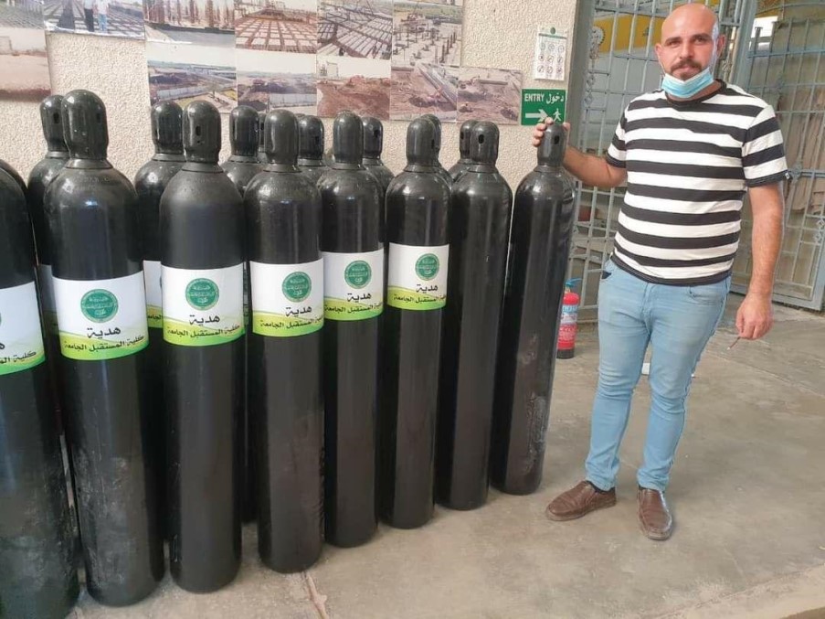 كلية المستقبل الجامعة وضمن مبادراتها الانسانيه  المستمره قامت بتوفير  أسطوانات الاوكسجين الطبية الخاصة بالحالات الحرجة للمصابين بكورونا في محافظة بابل 