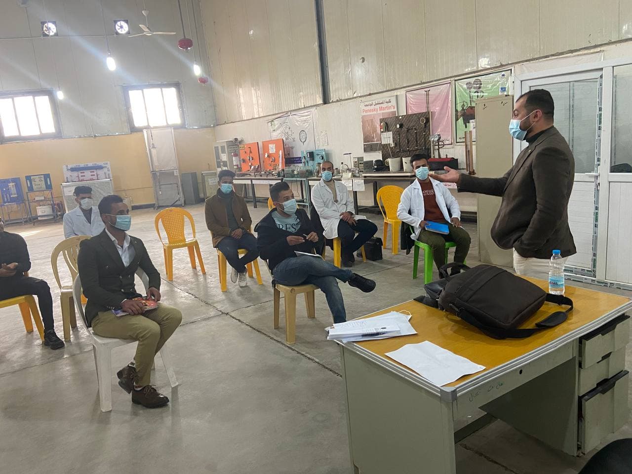 تطبيقات التعليم المدمج والتباعد الأجتماعي