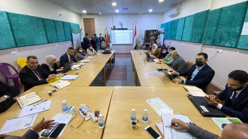 نحو الاعتماد الهندسي من قبل اتحاد المهندسين العرب .. السيد عميد كلية المستقبل الجامعة يلتقي بالسادة رؤساء الاقسام الهندسية و يناقش الملفات التعريفية ...