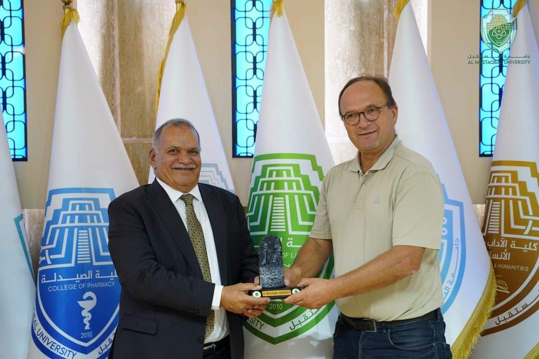 السيد رئيس جامعة المستقبل يستقبل البروفيسور الالماني اكسل سيكاورا من جامعة اوفينبرغ  للعلوم التطبيقية  