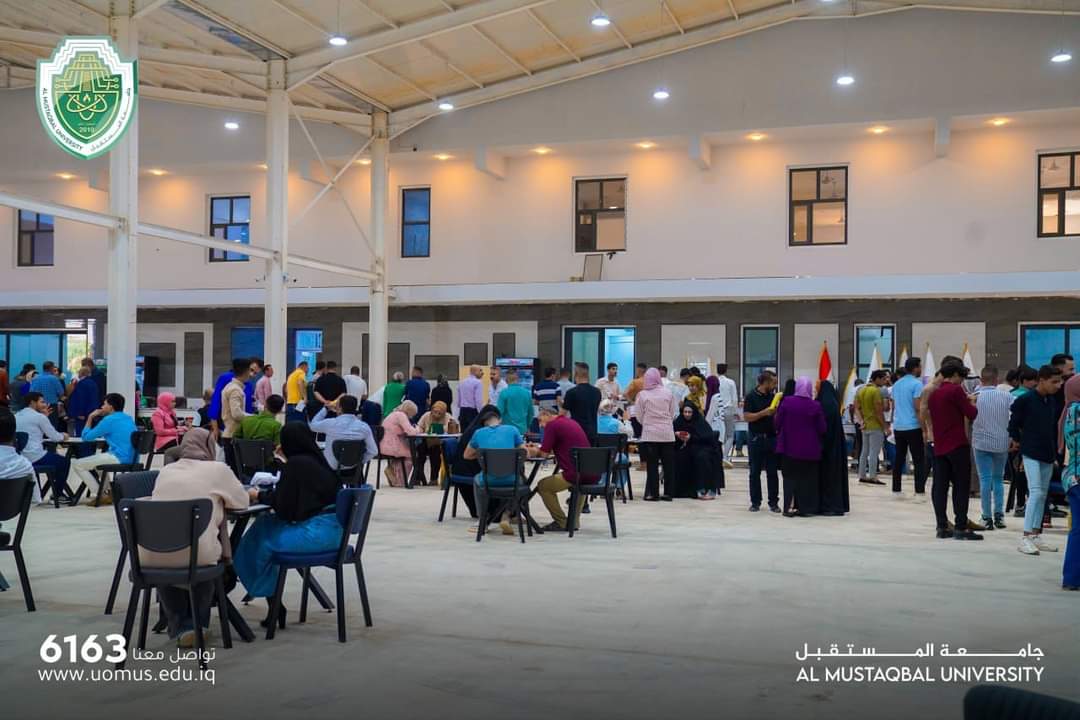 جانب من استمرار توافد طلبتنا الاعزاء خريجو السادس الاعدادي وذويهم الراغبين بالتقديم على اقسام وكليات جامعه المستقبل